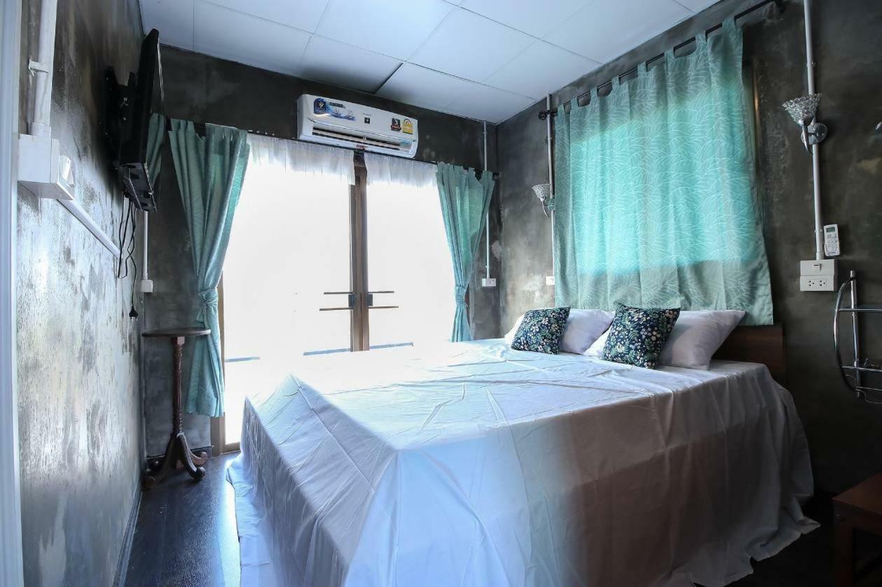 Falik Farm Stay Ayutthaya Eksteriør bilde