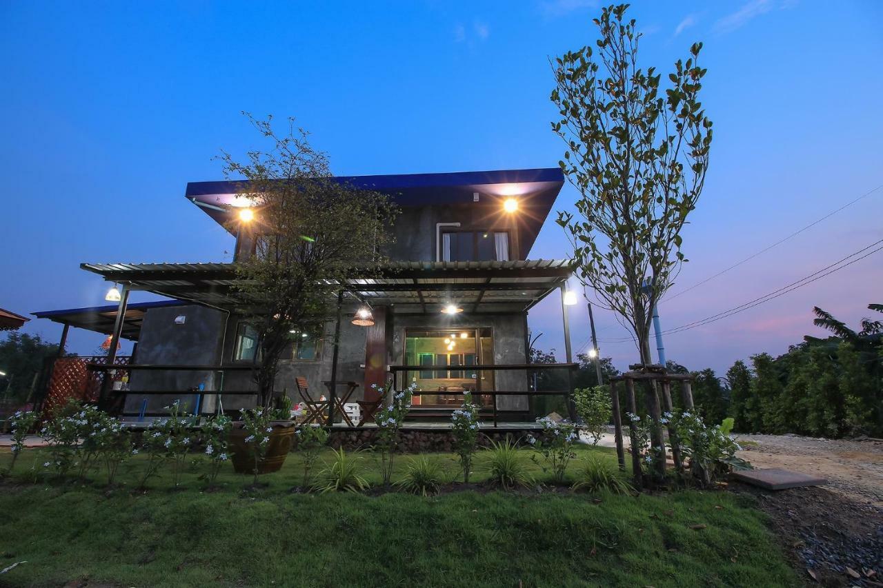 Falik Farm Stay Ayutthaya Eksteriør bilde